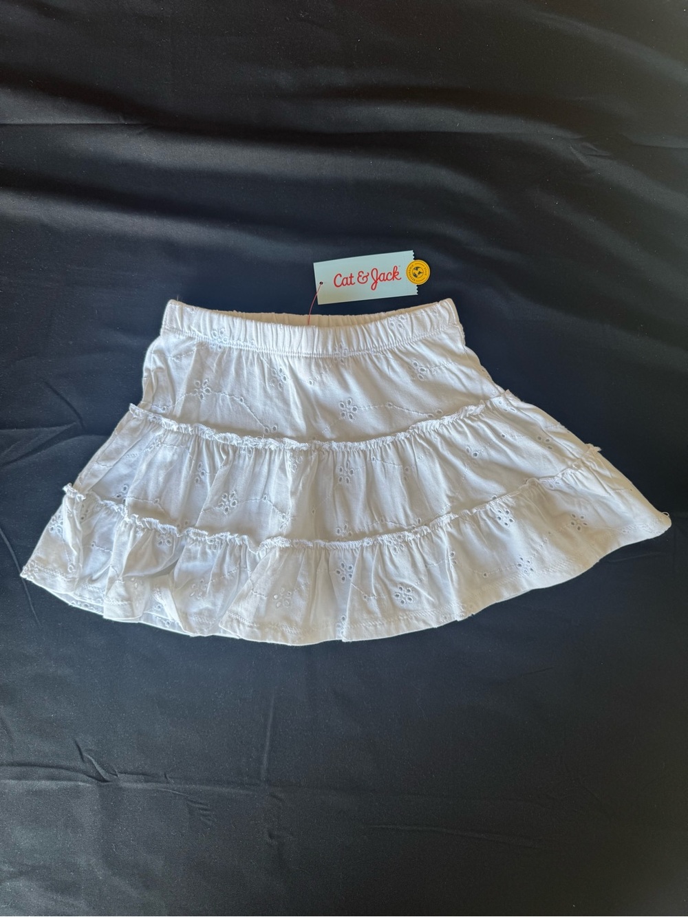 NWT Cat & Jack Girls White Eyelet Tiered Ruffle Skort Shorts Size XS (4/5)